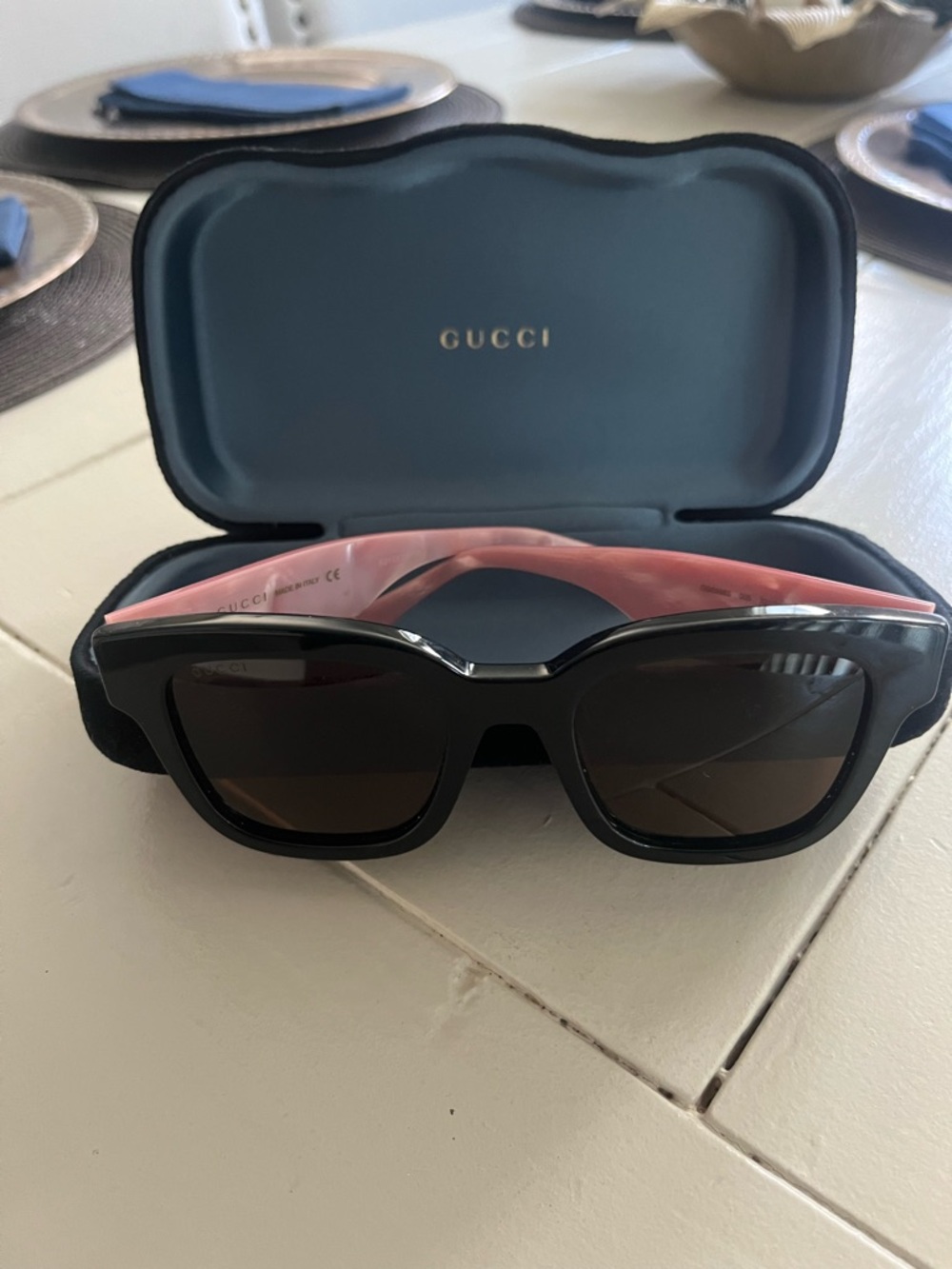 Gucci Black Frame Brown Lens Women's Sunglasses - Picture 2 of 7